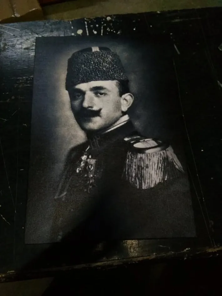 Enver Pa??a Kanvas Tablosu