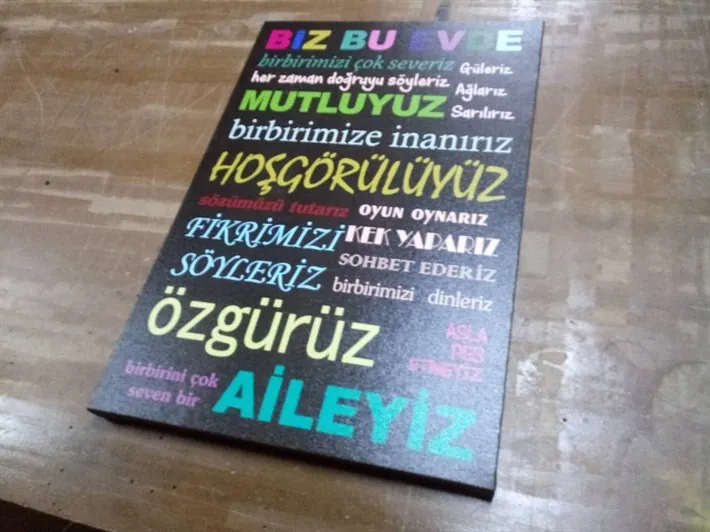 GÖzel S??zler Üçeren Aile Kanvas Tablosu