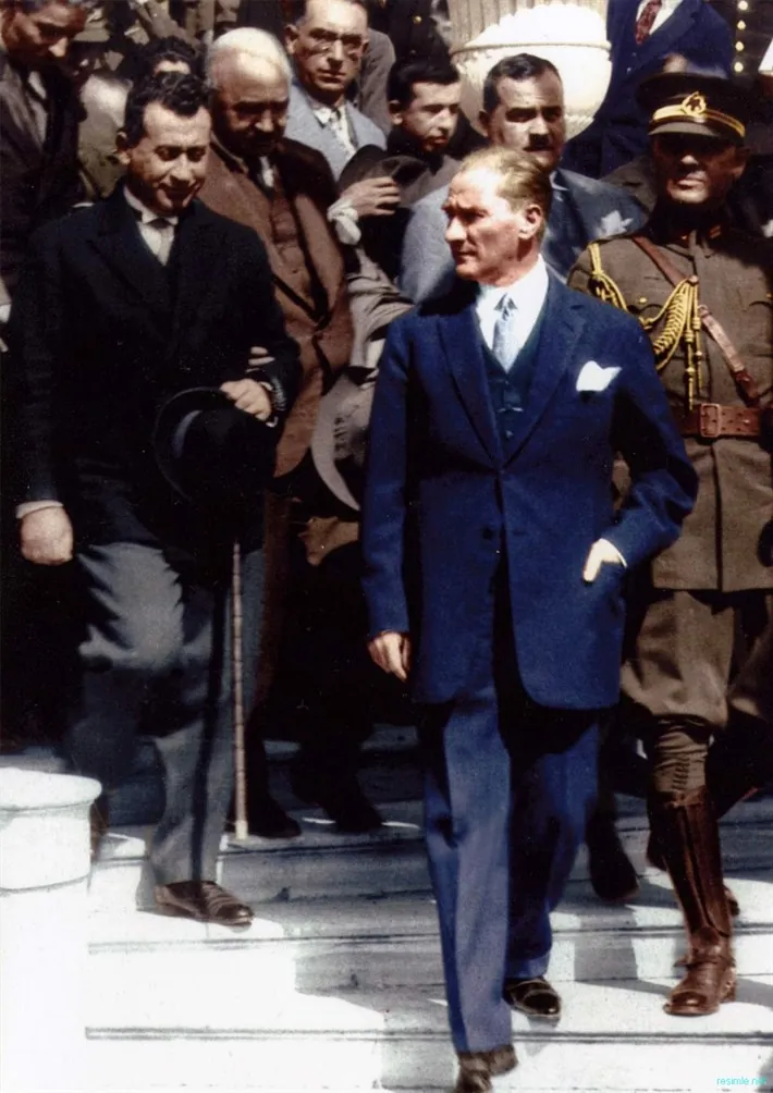 Mustafa Kemal Atatürk Renkli Kanvas Tablo